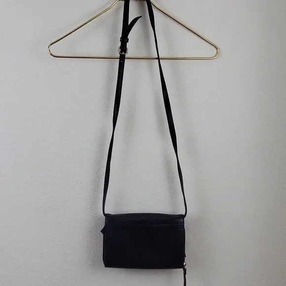 Kate Spade New York Chester Street Avie Black Leather Crossbody - Picture 9 of 16